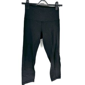 Lululemon align Black and gray pattern 
High-Waisted cropped yoga Leggings 6